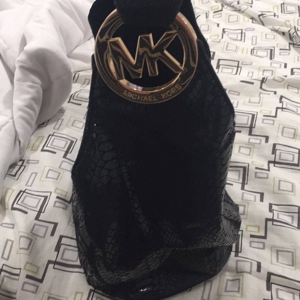 Micheal kors purse